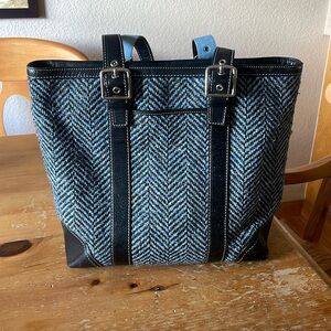 COACH Hampton Houndstooth Tweed Wool Shoulder Bag Tote